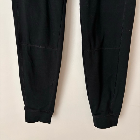 AEO lightweight jogger pants in black color - Picture 6 of 10